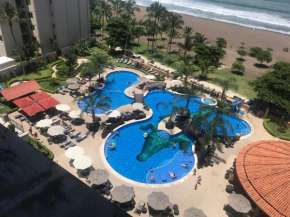 Jaco Oceanfront Condo #1119 in a Luxury Resort